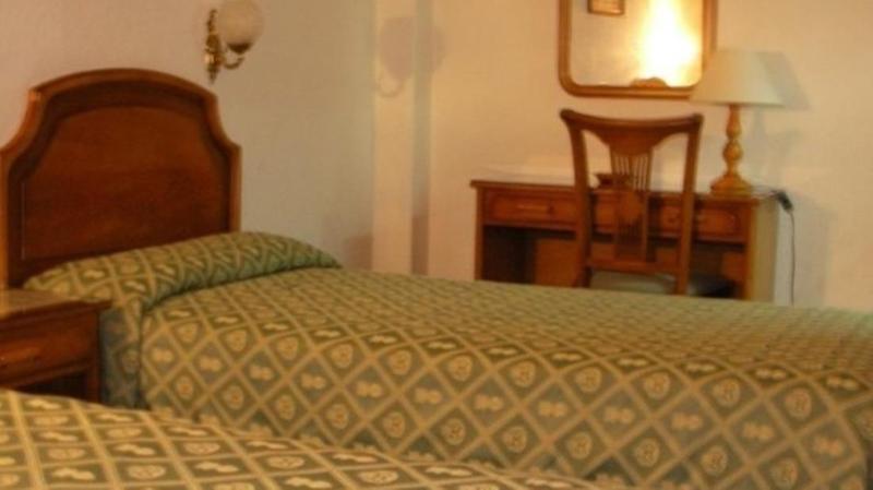 Senorial Hotel Madrid Room photo